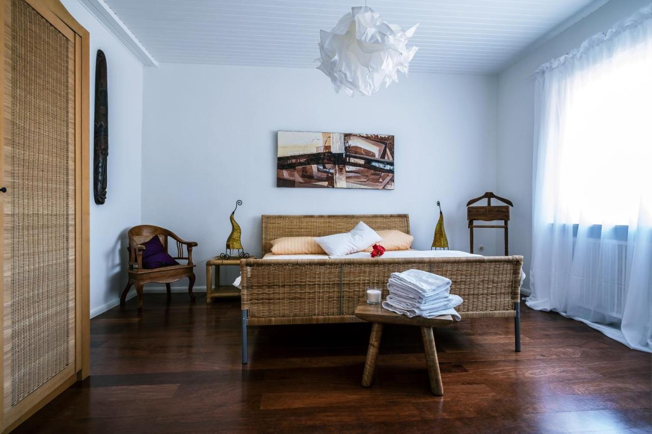 Tektona "Bed & Breakfast" Nidda Buitenkant foto
